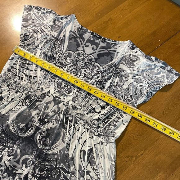 Apt 9 Women's Gray Studded Short Sleeve Liquid Knit Stretch‎ Shirt Top Blouse M - Picture 3 of 11